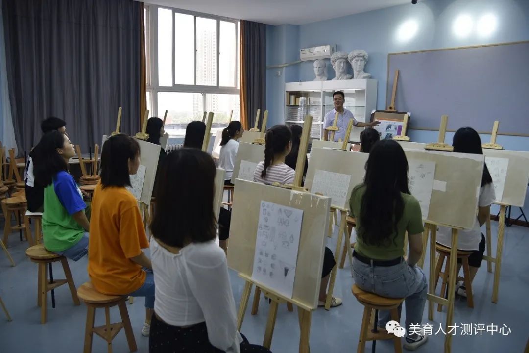 人民日报发布《构建校外艺术教育新格局》，肯定了校外艺术培训重要性，艺术的新世界大门已开启！(图5)