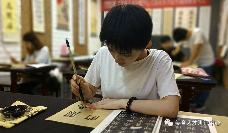 自从2022年5月以来，教育部已将书法艺术教育将纳入教师素质考核！(图7)